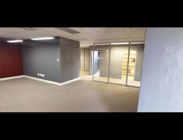 BUSINESS PROPERTY TO RENT IN TYGER VALLEY